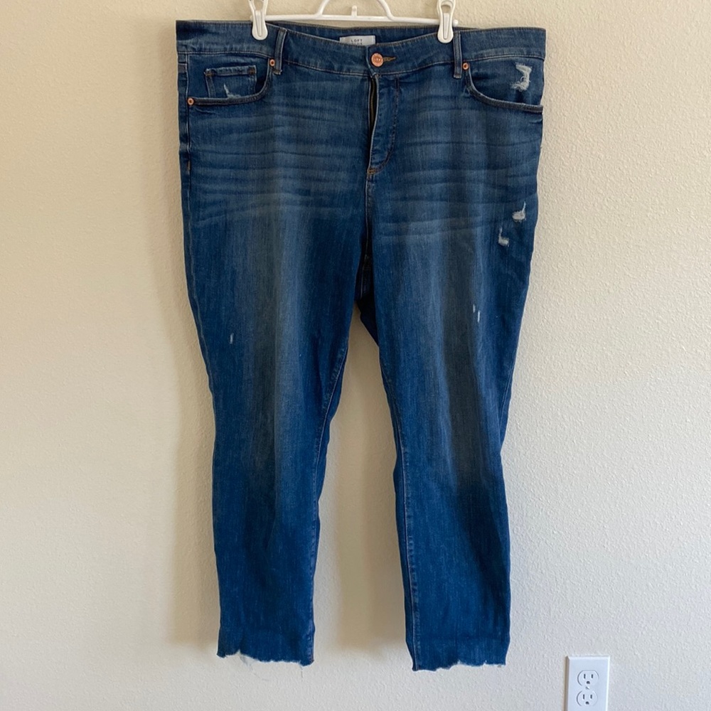 *UNWORN* LOFT Plus Distressed Jeans